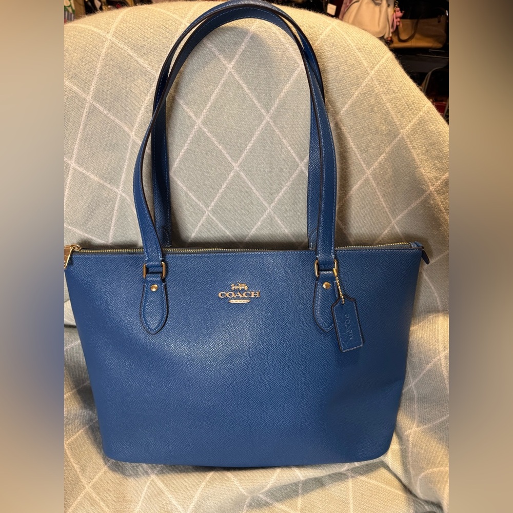 Coach - NWT - Gallery Tote - Textured Leather - Pacific Bright Mineral